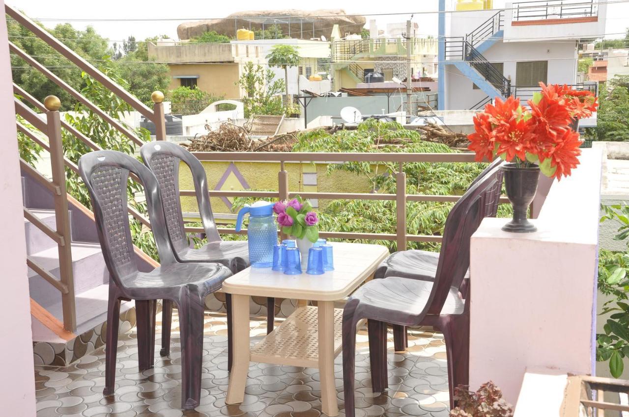 Classic Homestay Hampi Buitenkant foto