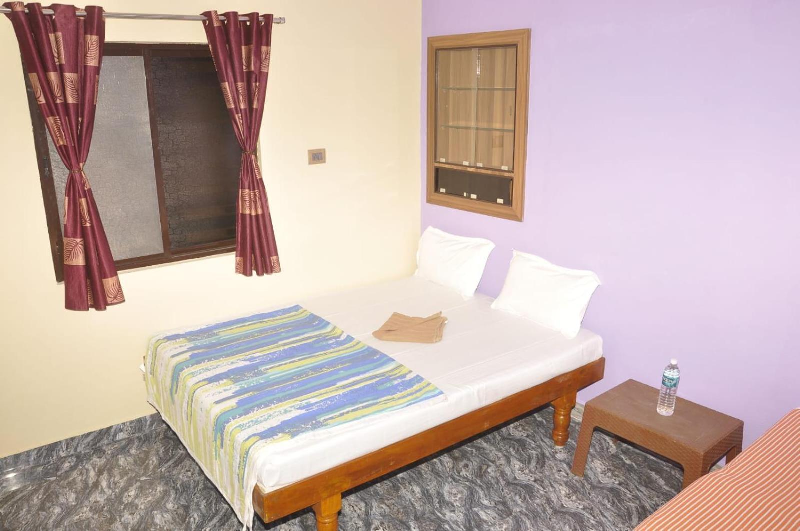 Classic Homestay Hampi Buitenkant foto